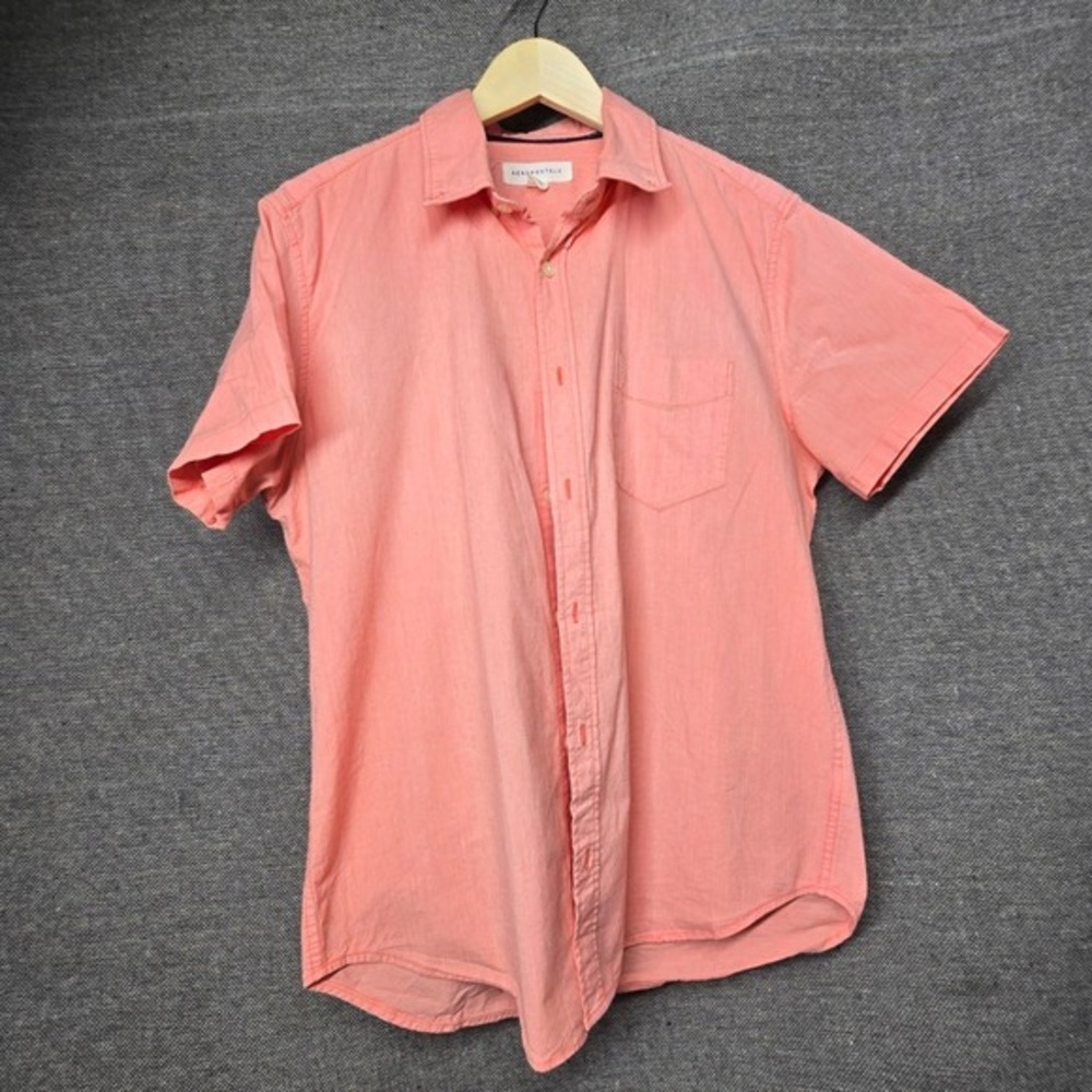 Aeropostale Mens Short Sleeve Button Down Shirt Coral Pink Cotton Blend Size M